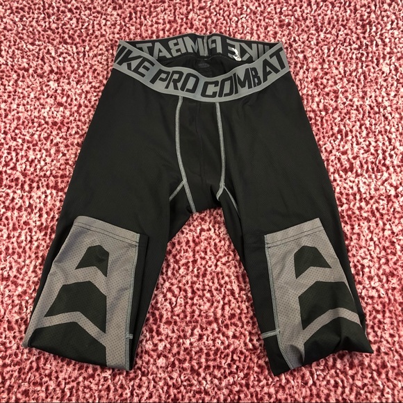 Men’s Nike Pro Combat Compression Tights - Picture 2 of 8